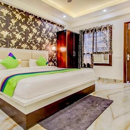 Hotel Golden Door 마투라 외부 사진